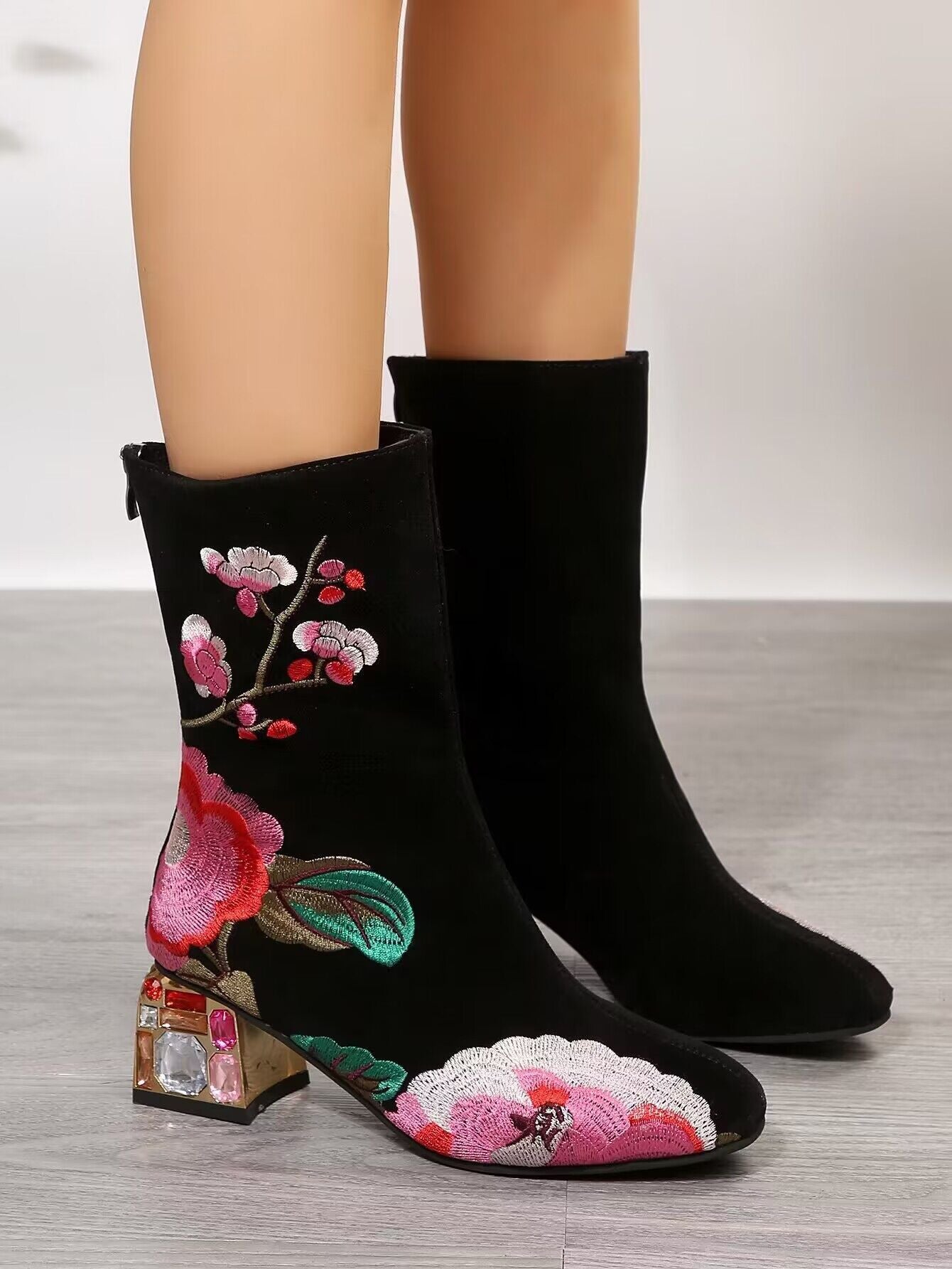 Flower Mid-calf Vintage Embroidery Boots