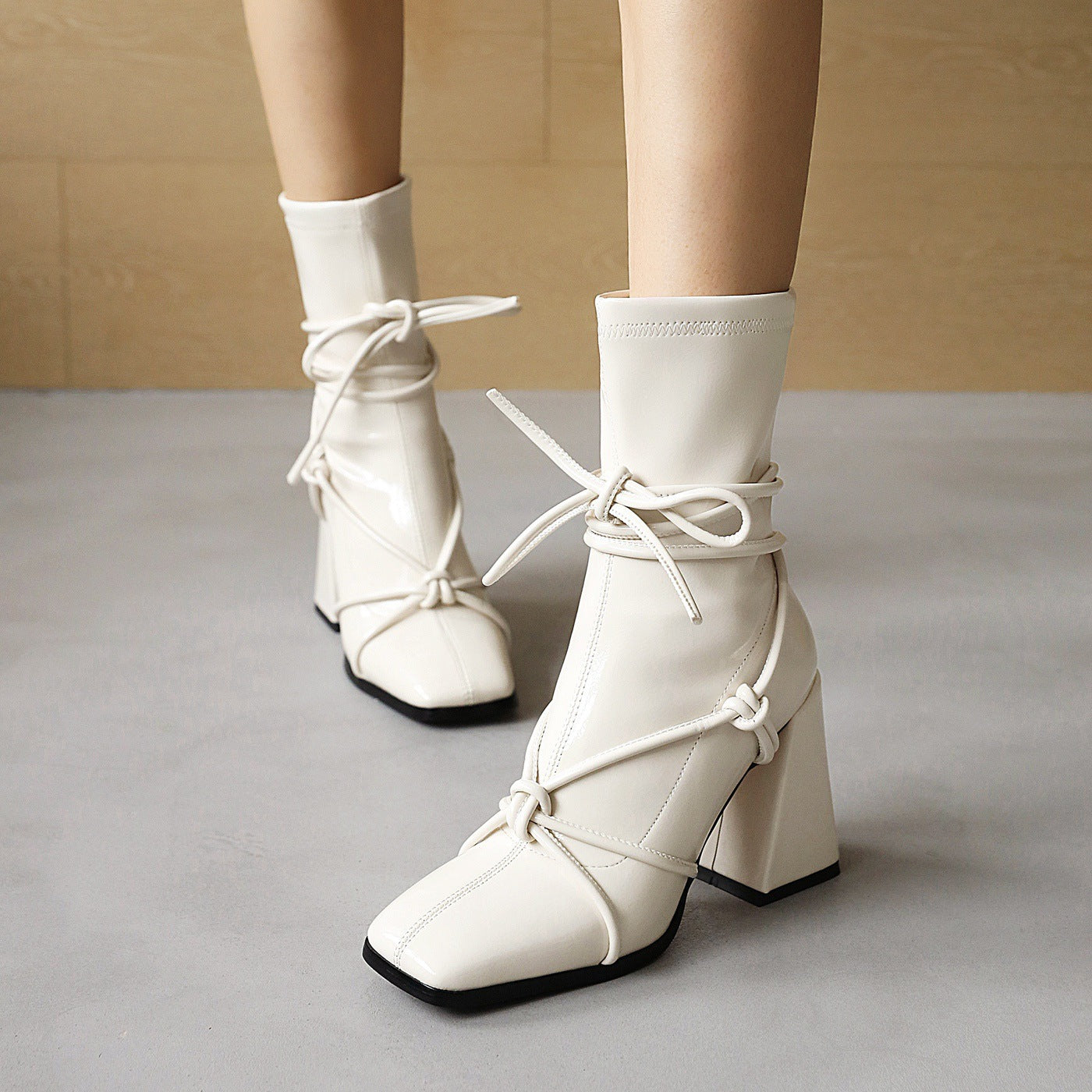 Lace Up Thick High Heel Square Head Ankle Boots