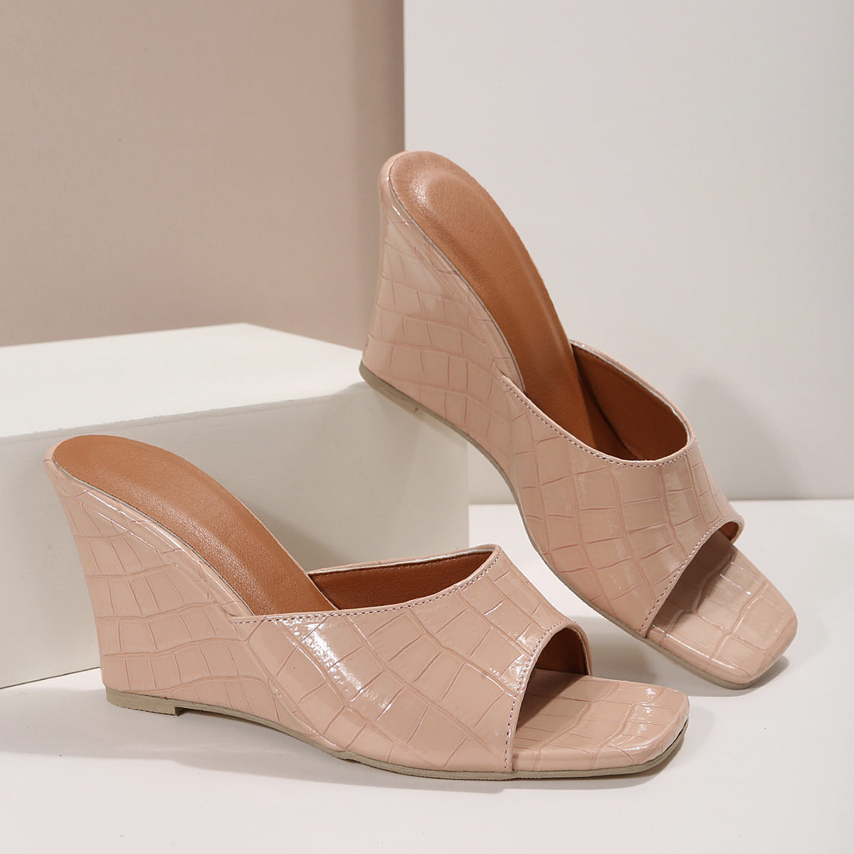 Wedge One-strap Roman-Style Plaid Textured Sandals