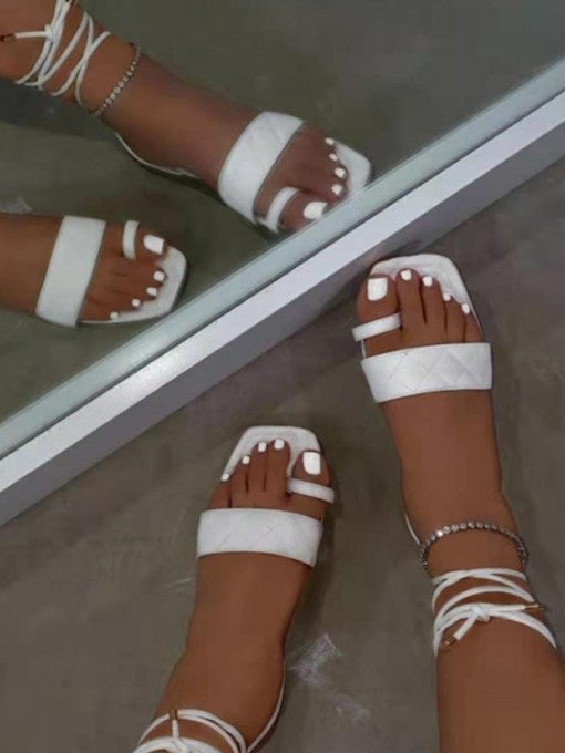 RING TOE STRAP FLAT STRAPPY LACE UP SANDALS