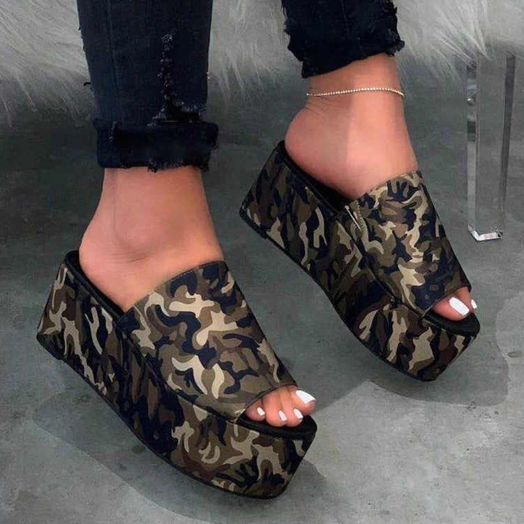 Peep Toe Platform Sandals