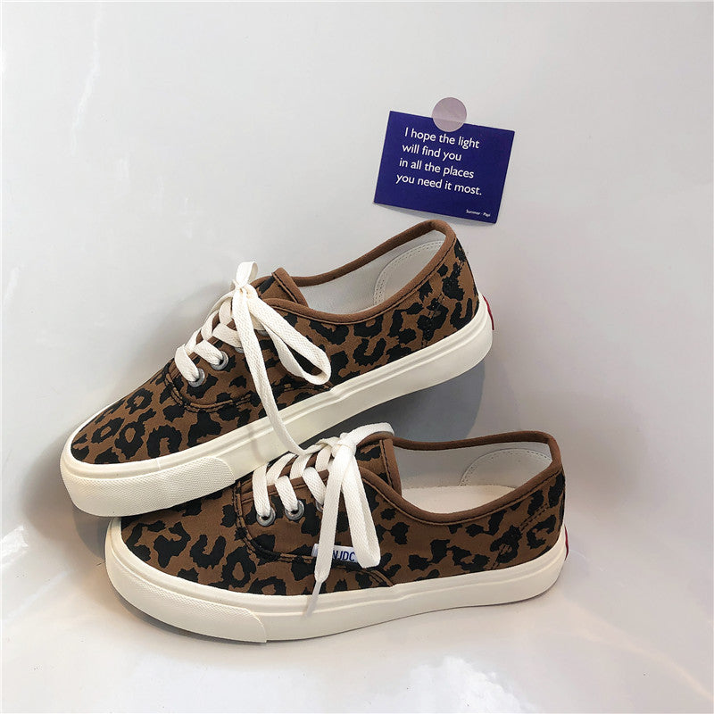 Versatile Slip-on Leopard Print Canvas Shoes