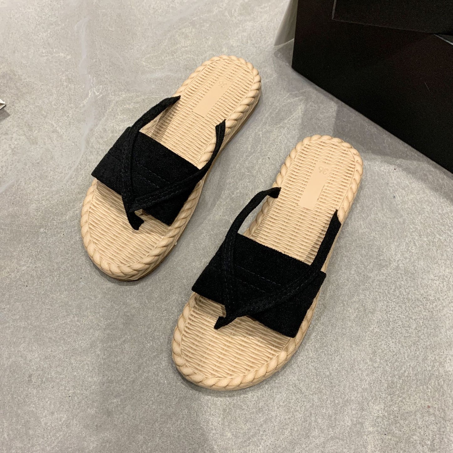 Seaside Flat Slippers