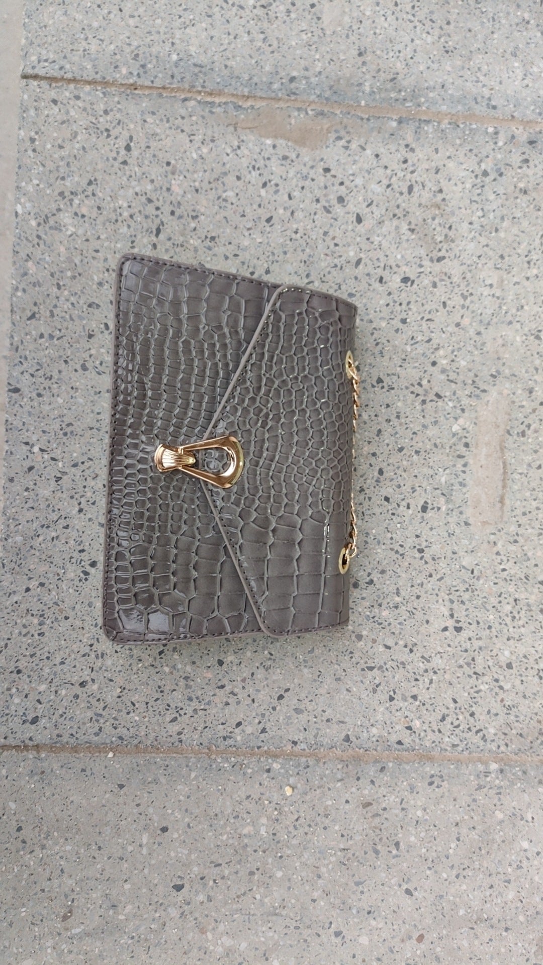 Crocodile Pattern Chain Bag