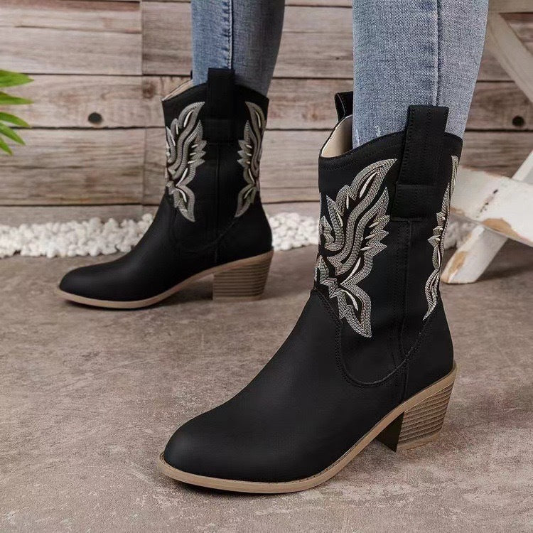 Chunky-Heeled Pointed Toe Embroidered Mid-Tube Western Boots